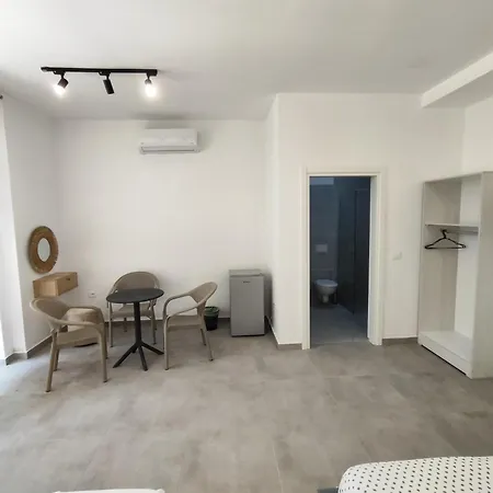 アパートホテル Melina