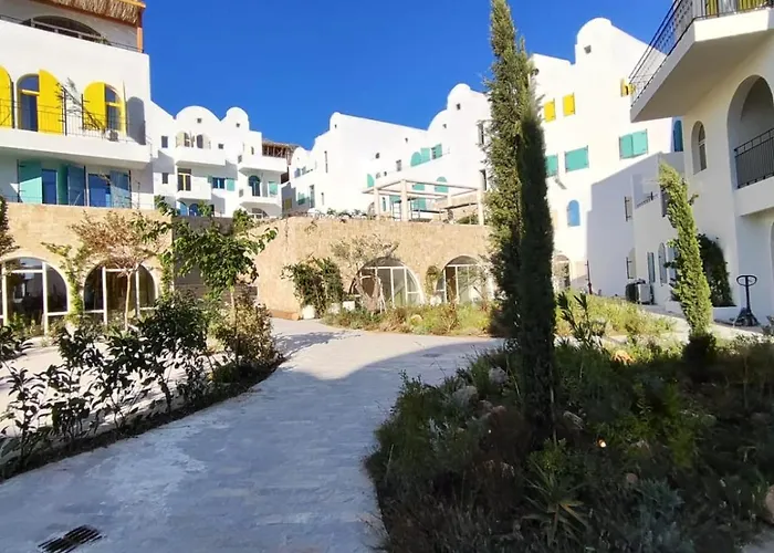 Apart Otel Melina 3*